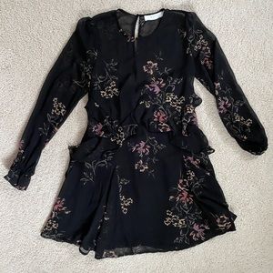 ASTR the Label - Mini Longsleeve Dress